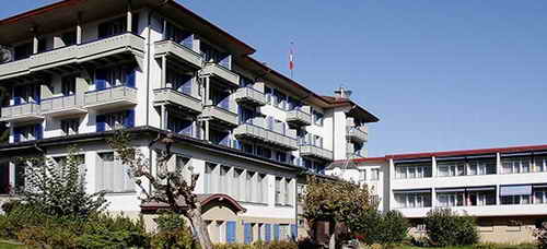 名校推荐：瑞士林克酒店与餐饮管理学院