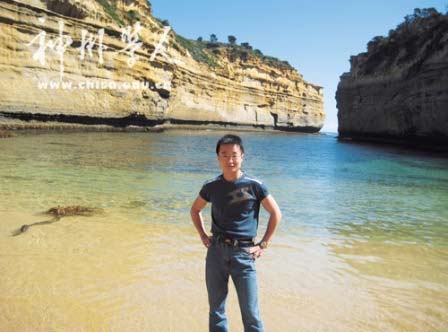 陈峰，留学澳大利亚，2010年“国家优秀自费留学生奖学金”获得者