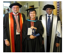 胡野青同学喜获“澳洲国立大学大学奖章