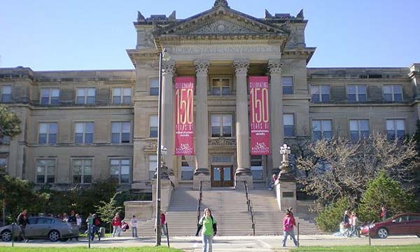 100所美国大学入学要求之本硕托福雅思要求