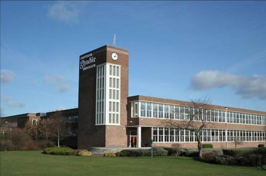 英国威尔士格林多大学